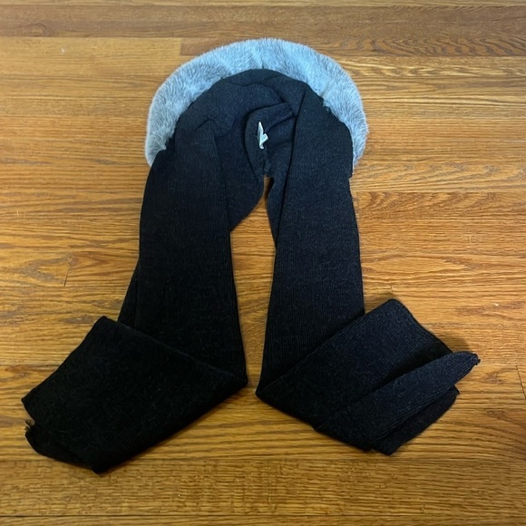 Nordstrom Women’s Hooded Scarf - Picture 1 of 3